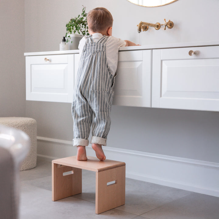 Sebra Step Stool, Wooden edition PRE ORDER