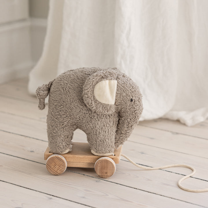 Fanto The Elephant Pull Toy By Sebra
