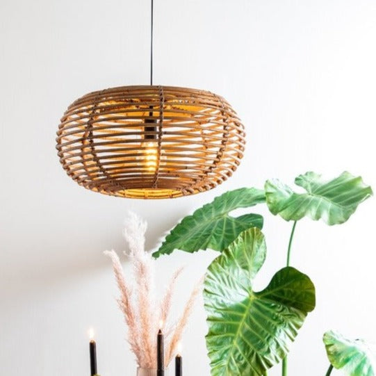 Lampe à suspension en rotin Ilana