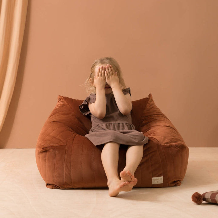 Chelsea sækkestol i Wild Brown Velvet fra Nobodinoz - FORUDBESTILLING