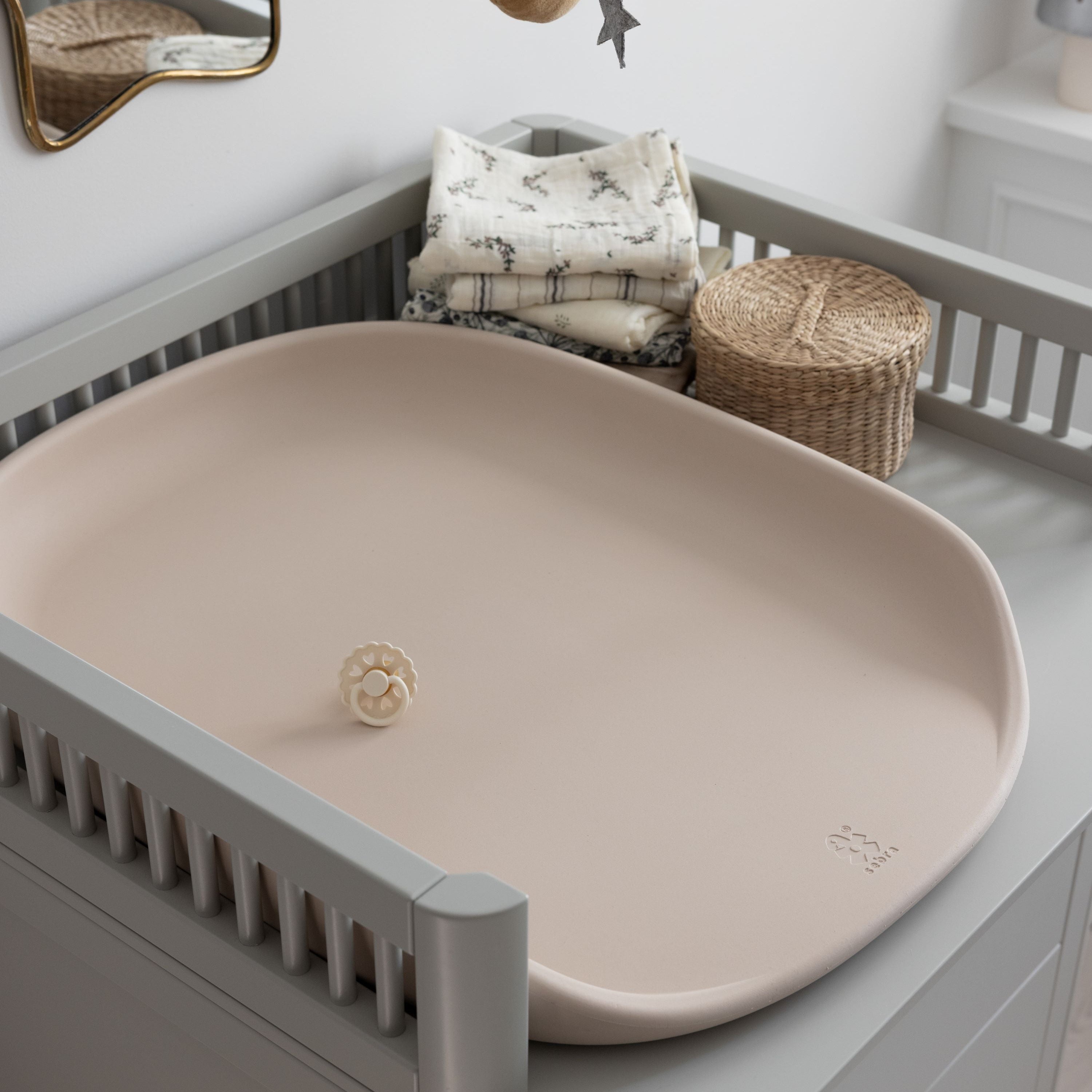 Sebra Changing & Essentials – Ella James