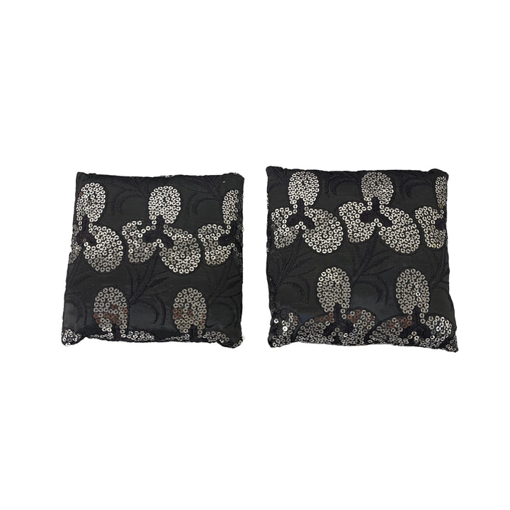 Set of 2 Small Decretive Cushions