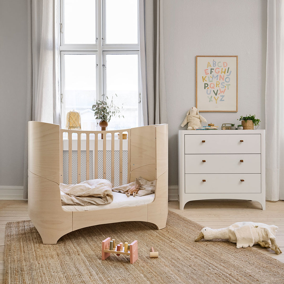 Leander Classic™ Baby Cot Bed 0-3 yrs in Whitewash