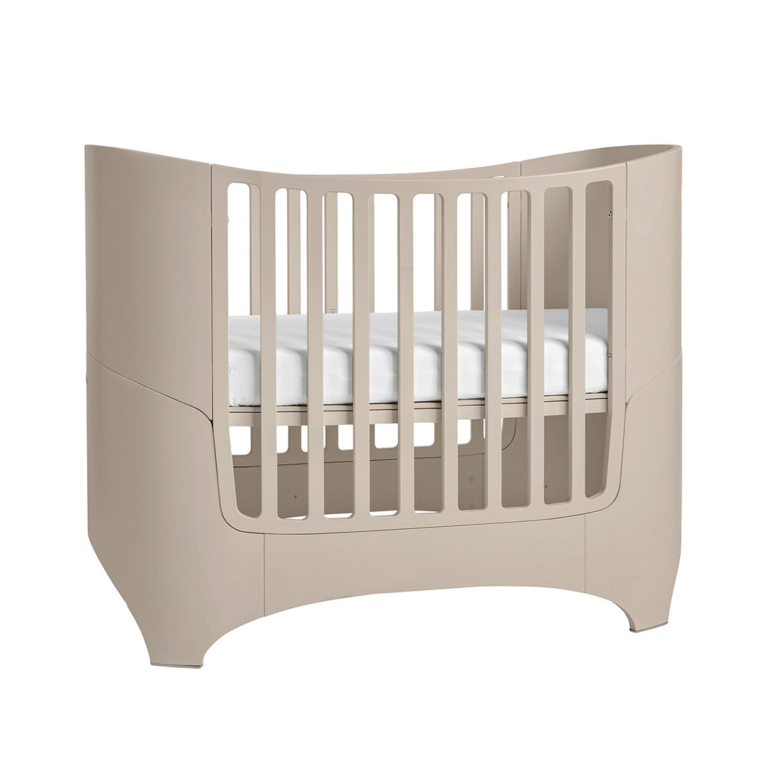 Leander Classic™ Baby Cot Bed 0-3 yrs in Cappuccino