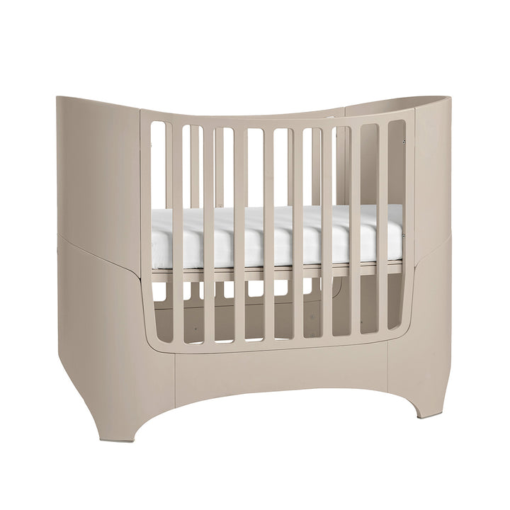 Leander Classic™ Baby Cot Bed 0-3 yrs in Cappuccino