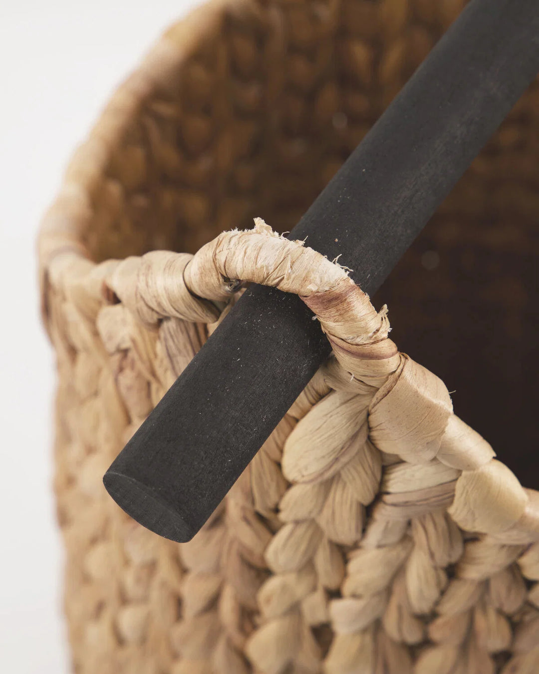 Water Hyacinth Toilet Paper Holder Natural