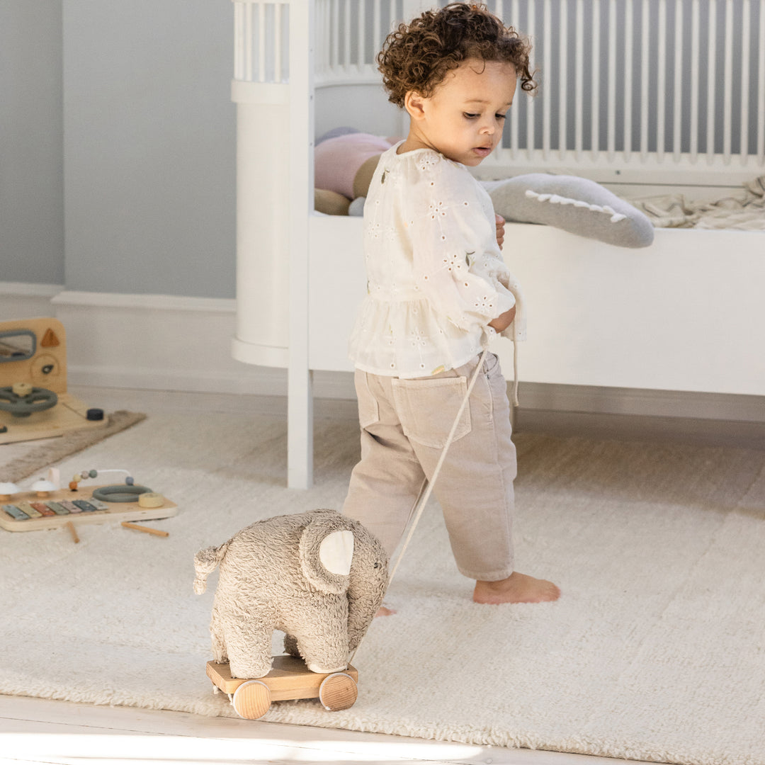 Fanto The Elephant Pull Toy By Sebra