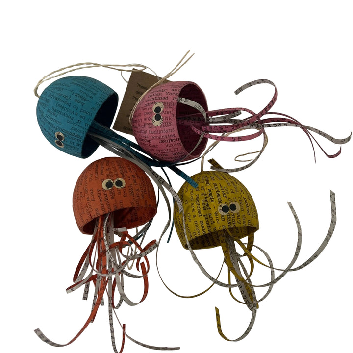Set of 4 Jelly Fish Paper Capers