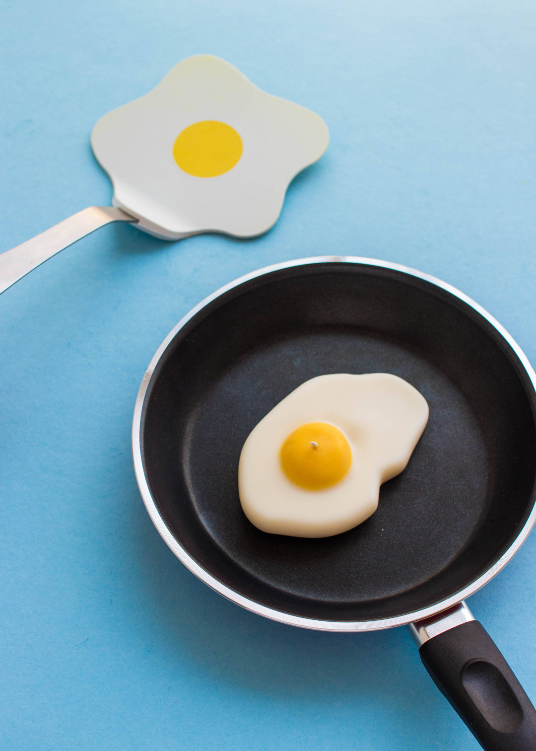 Nata Oeuf au Plat/Fried Egg Soy Wax Candle