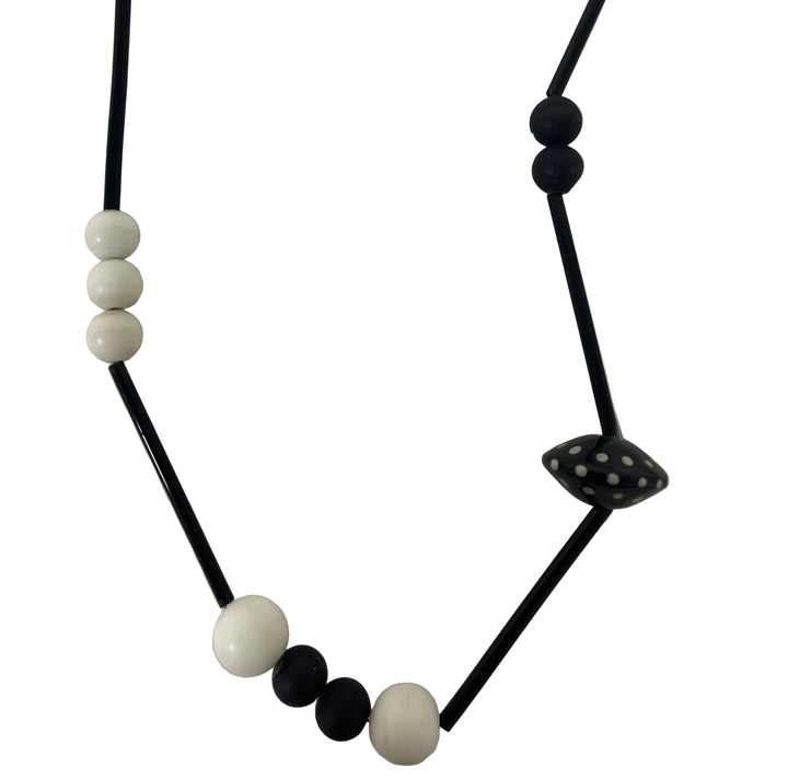 Handmade Long Beaded Necklace Black/White