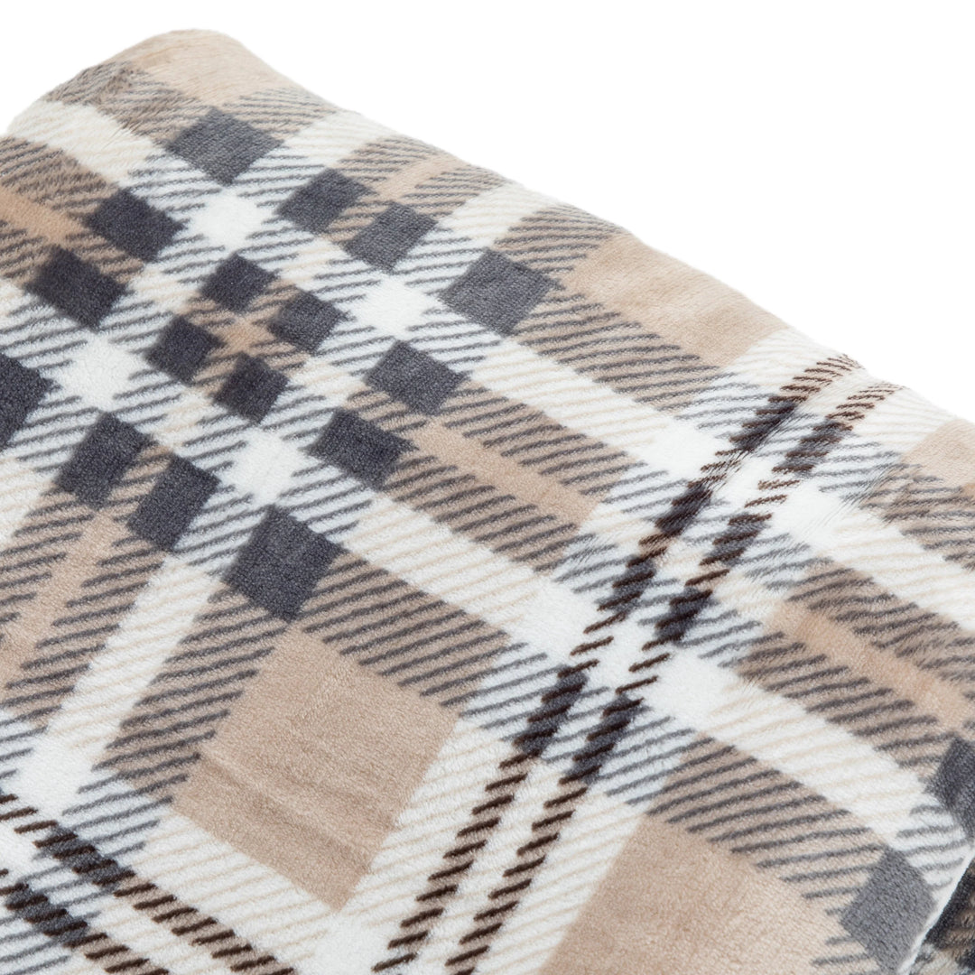 Tartan Sherpa Throw in Natural