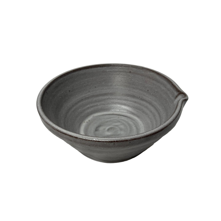 Small Round Rimmed Pouring Bowl