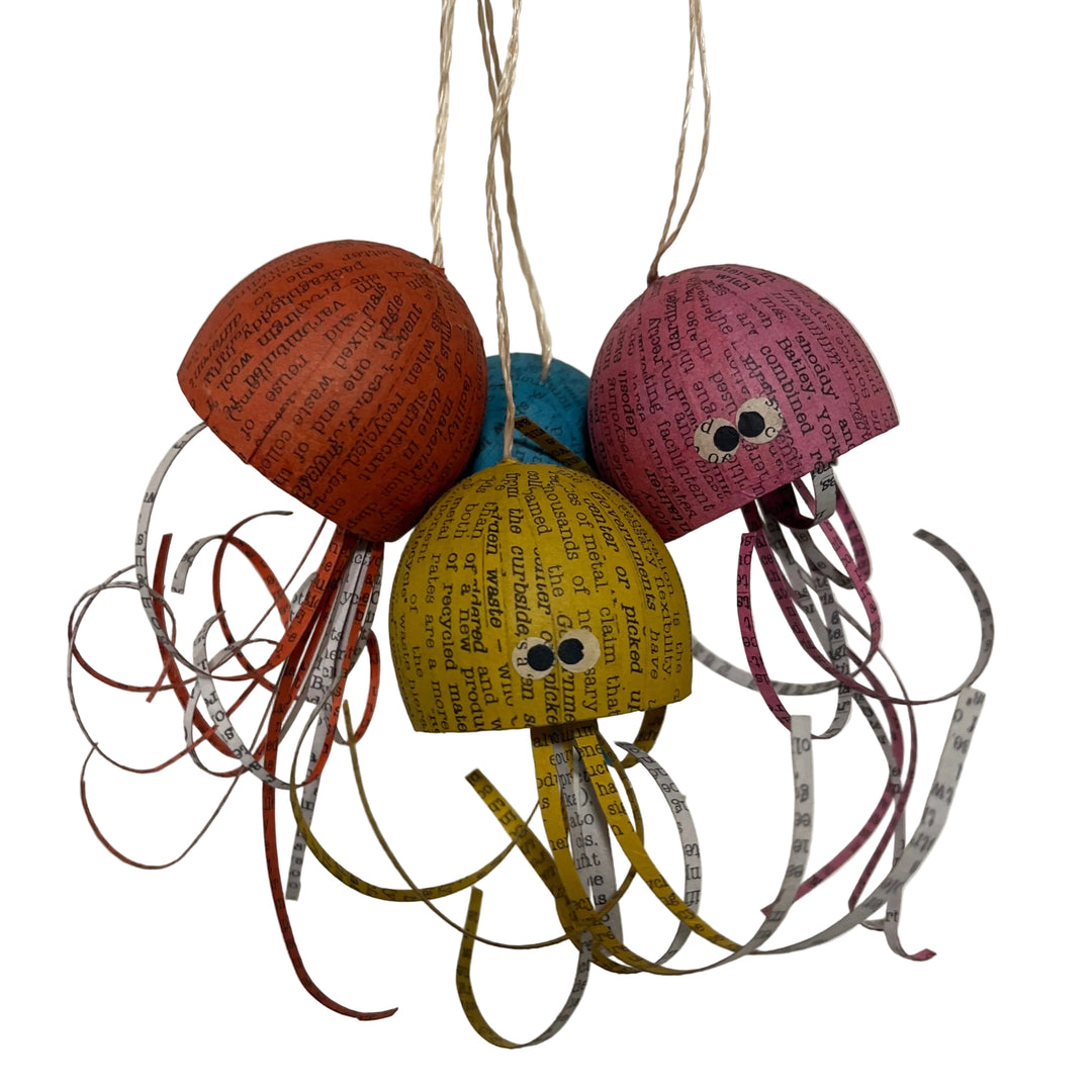 Set of 4 Jelly Fish Paper Capers