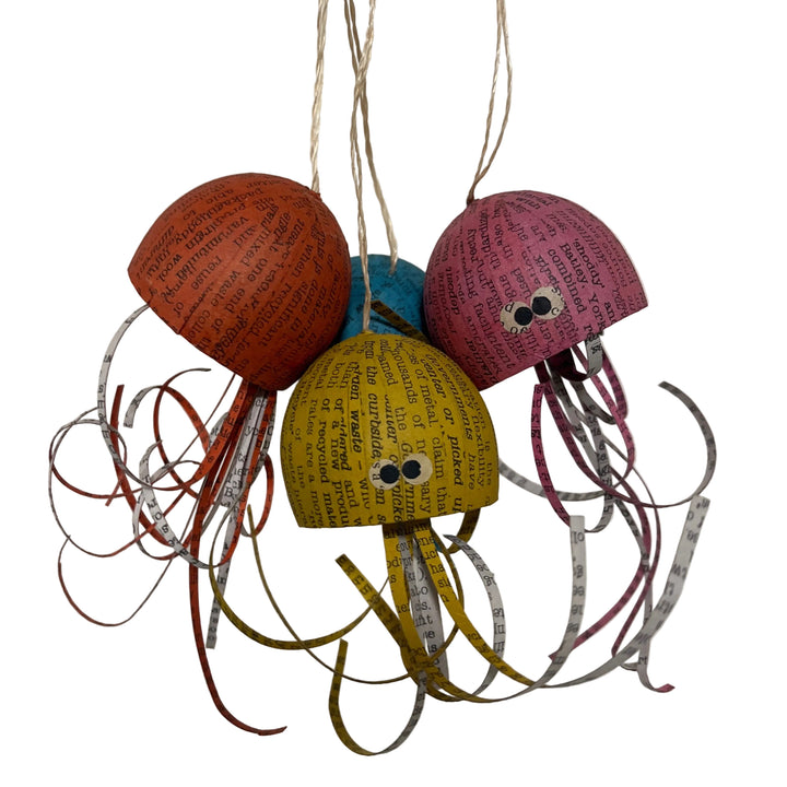 Set of 4 Jelly Fish Paper Capers