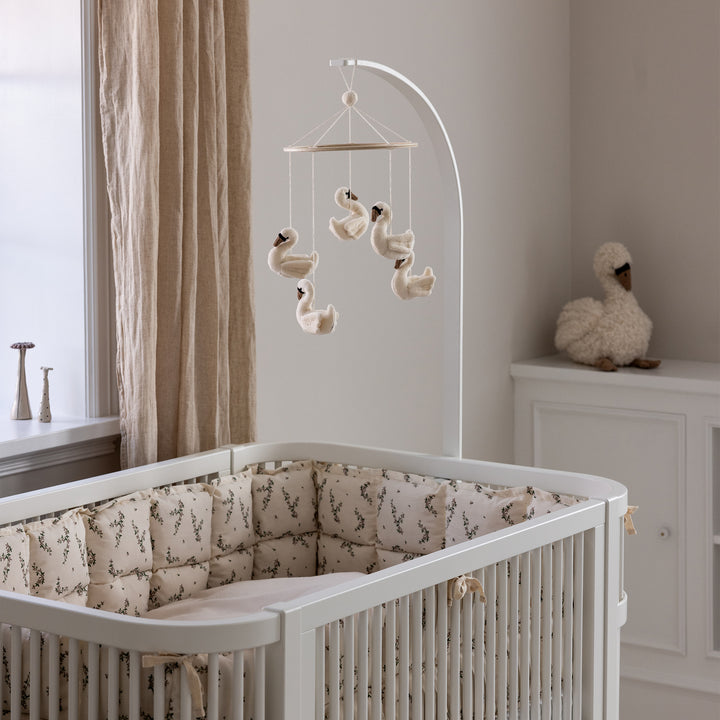 Sebra Baby Mobile Swans