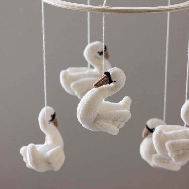 Sebra Baby Mobile Swans