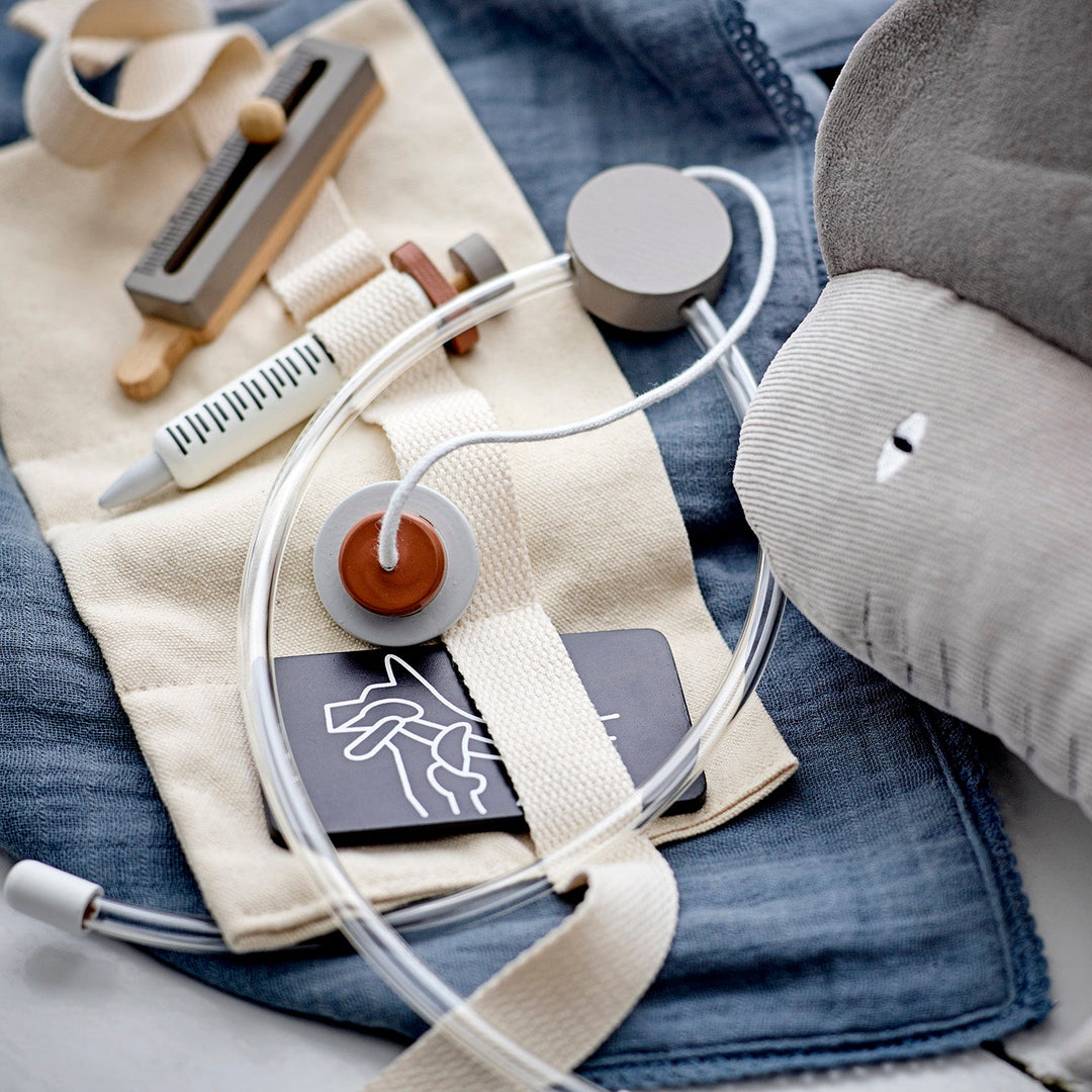 Doran Wooden Doctor Play Set