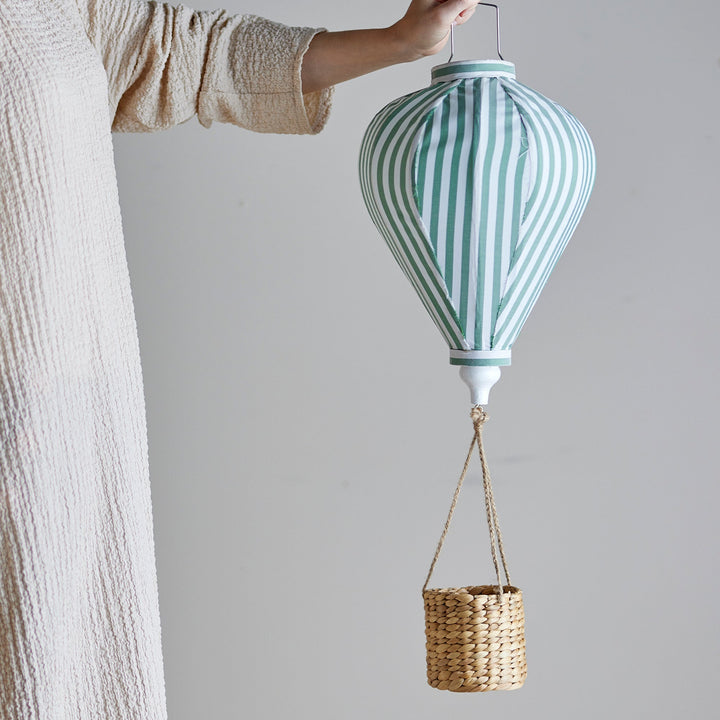 Pomp Balloon Mobile in Green