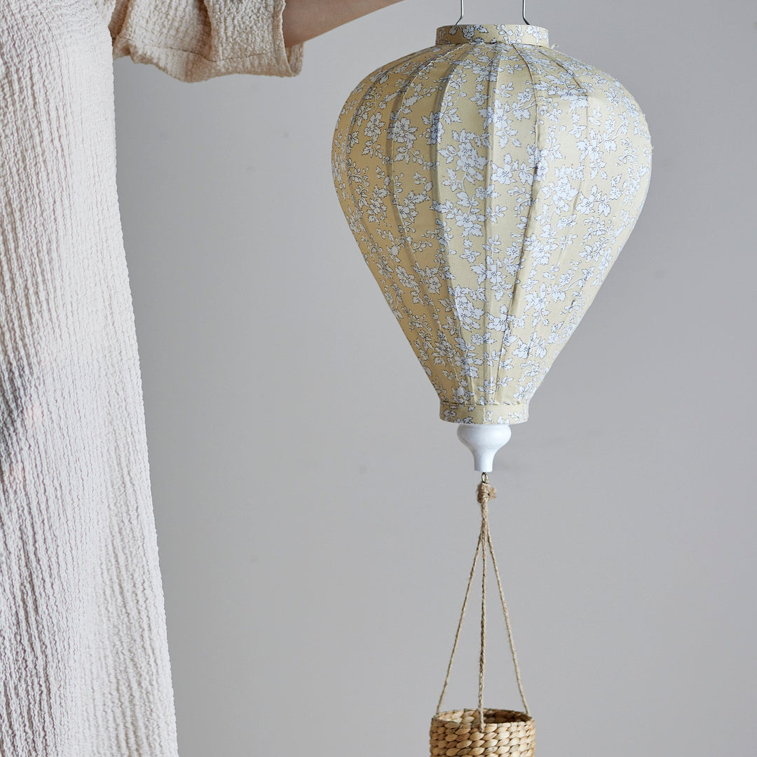 Pomp Balloon Mobile in Yellow