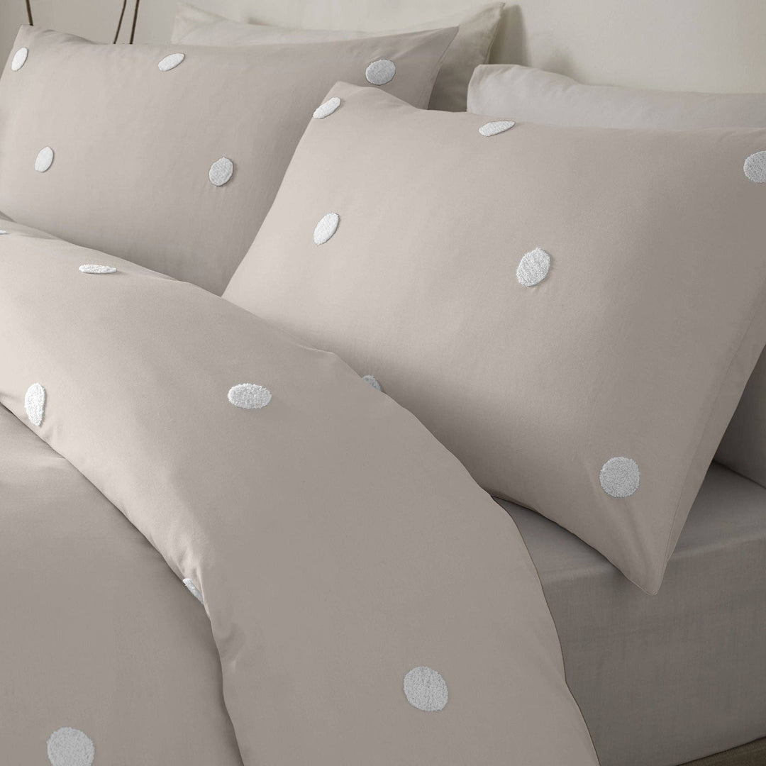 Dot Garden Duvet Cover Set by Appletree in Linen