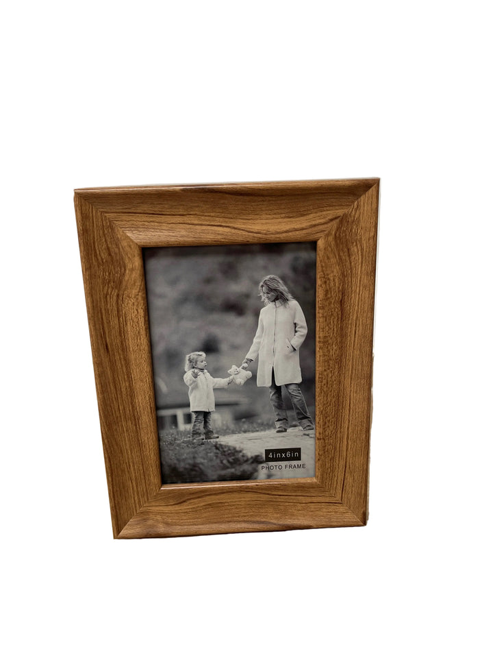 Small Light Wood Affect Photo Frame 4X6