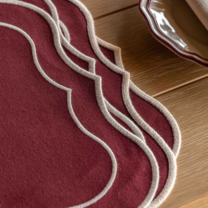 Set of 4 Heritage Scallop Placemats Merlot