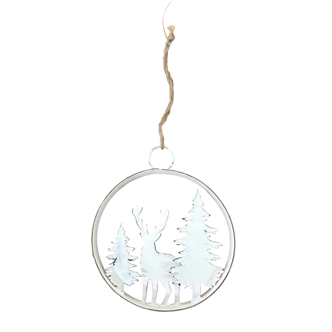 Reindeer in Metal Ring Hanger