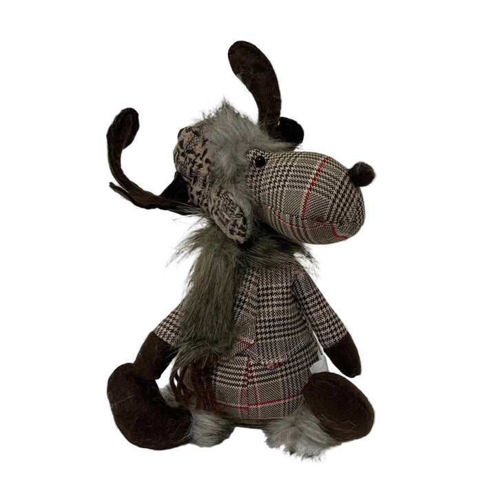 Small Sitting Moose