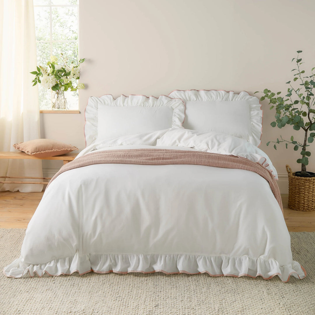 Blousey Cotton Ruffle Duvet Cover Set in Pink