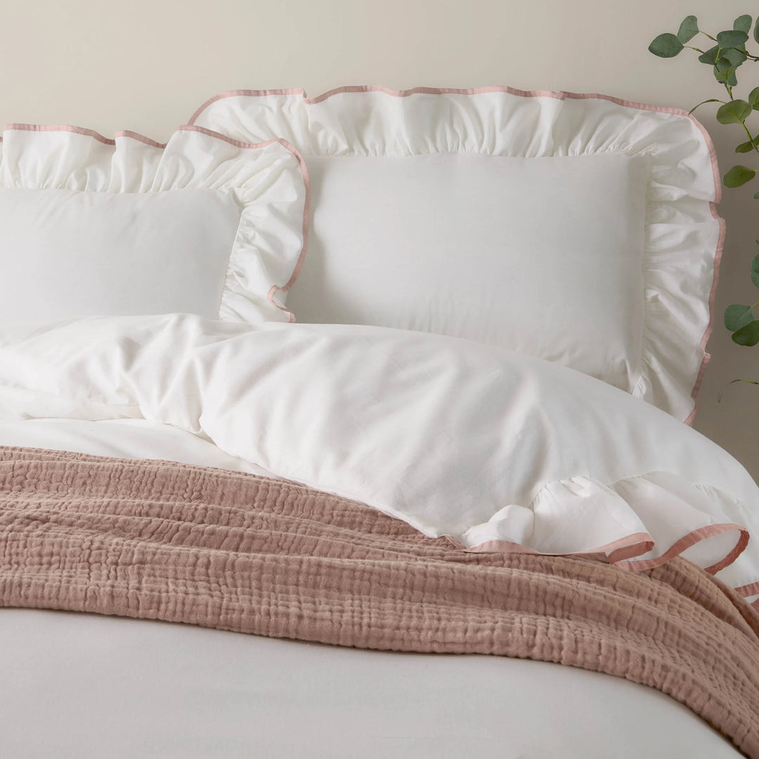 Blousey Cotton Ruffle Duvet Cover Set in Pink