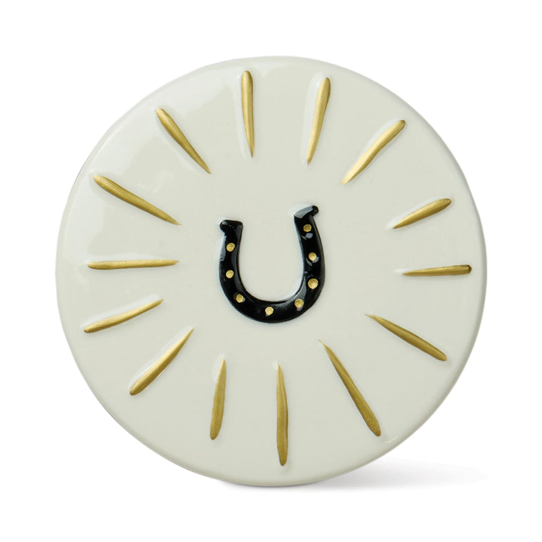 Charmed Candle with Horseshoe Lid in Tabac & Pine