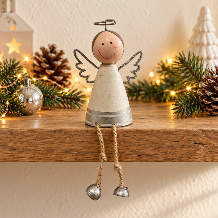 Small Sitting Angel