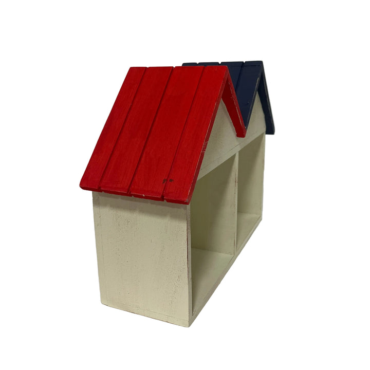 Beach Hut Shelving Decor