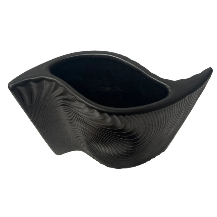 Medium Vase Black Sands
