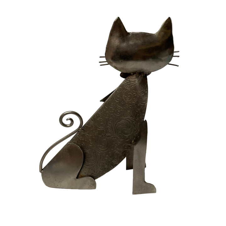 Right Facing Metal Cat Decor