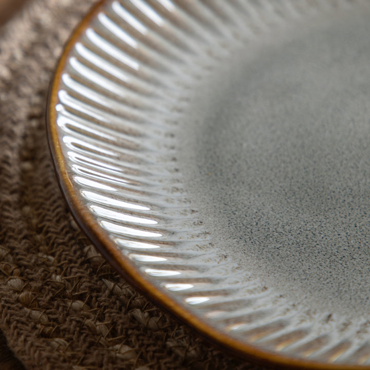 Set of 4 Organic Ridged Dinner Plates in Stone