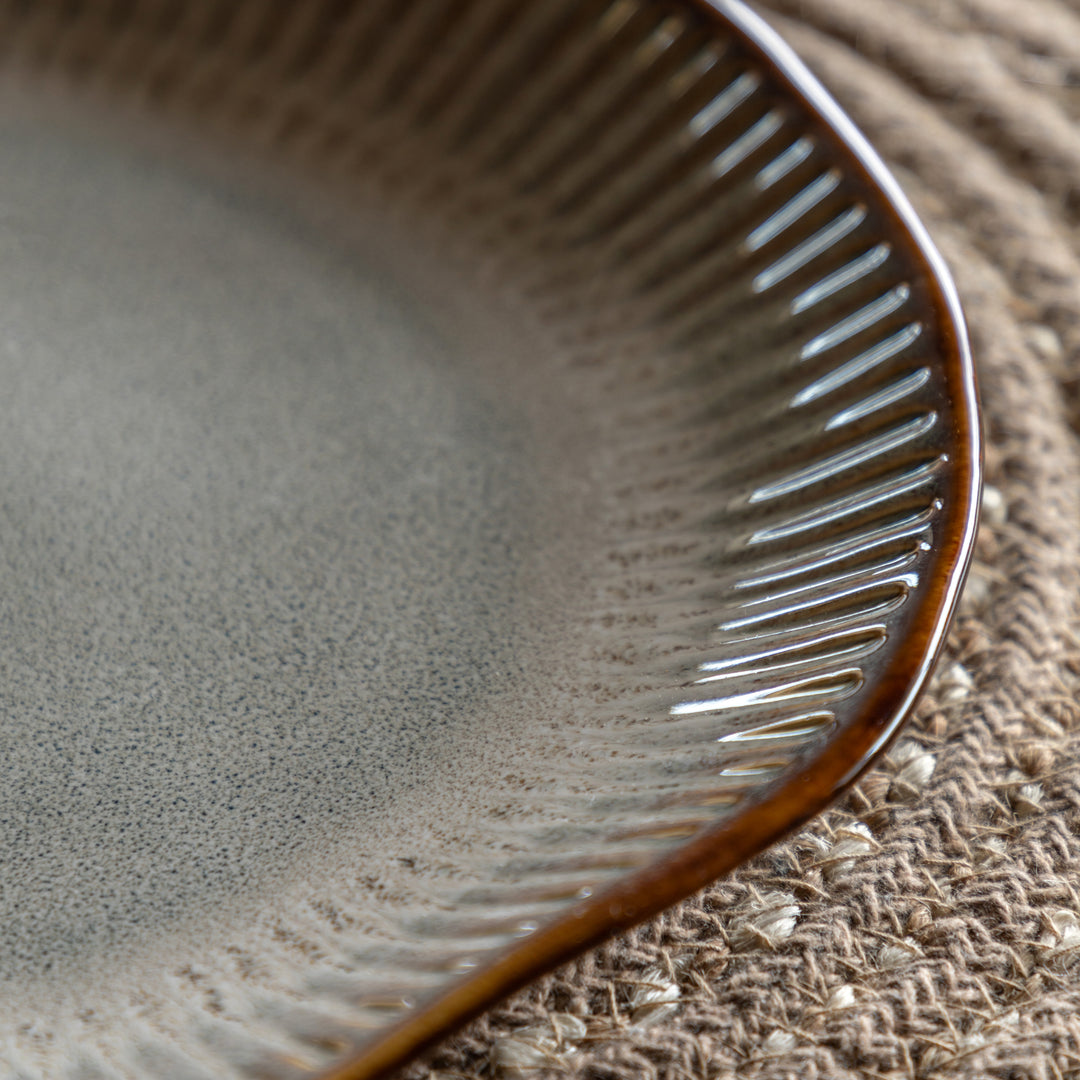Set of 4 Organic Ridged Dinner Plates in Stone