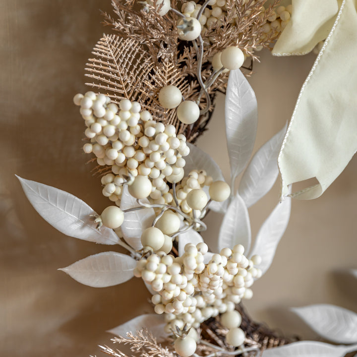 Berry Wreath Cream