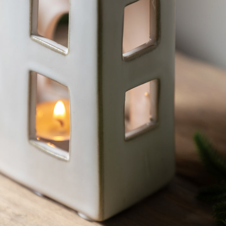 Pearly White Houses Tealight Holder