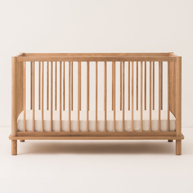 New Oakwood Latitude Evolving Solid Oak Crib by Nobodinoz