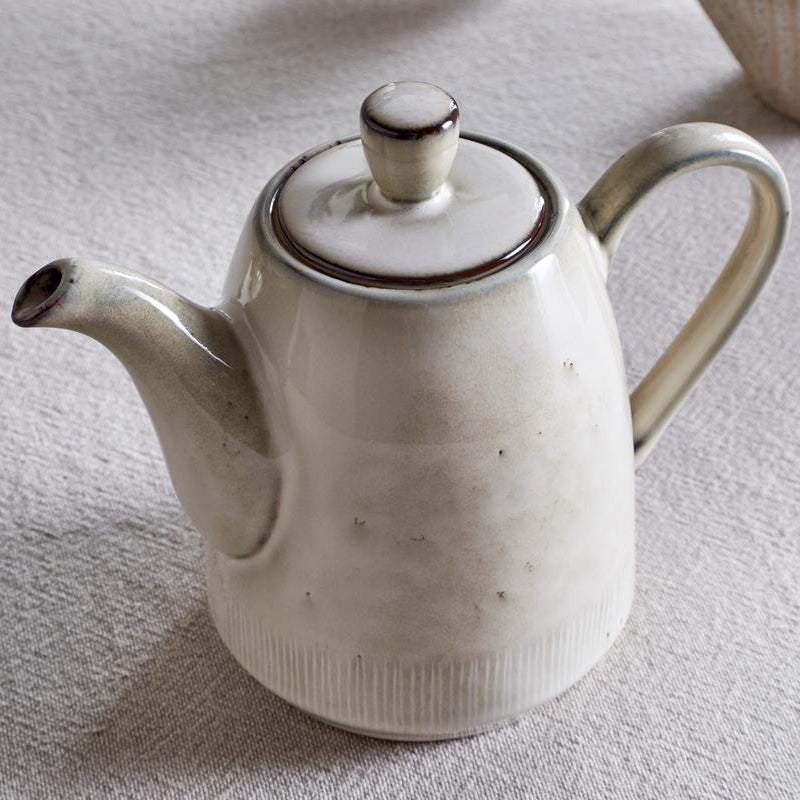 Malia Teapot in Cream