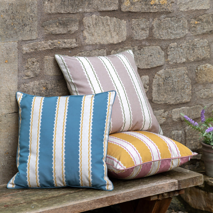 Calivana Cushion in Pink/Natural