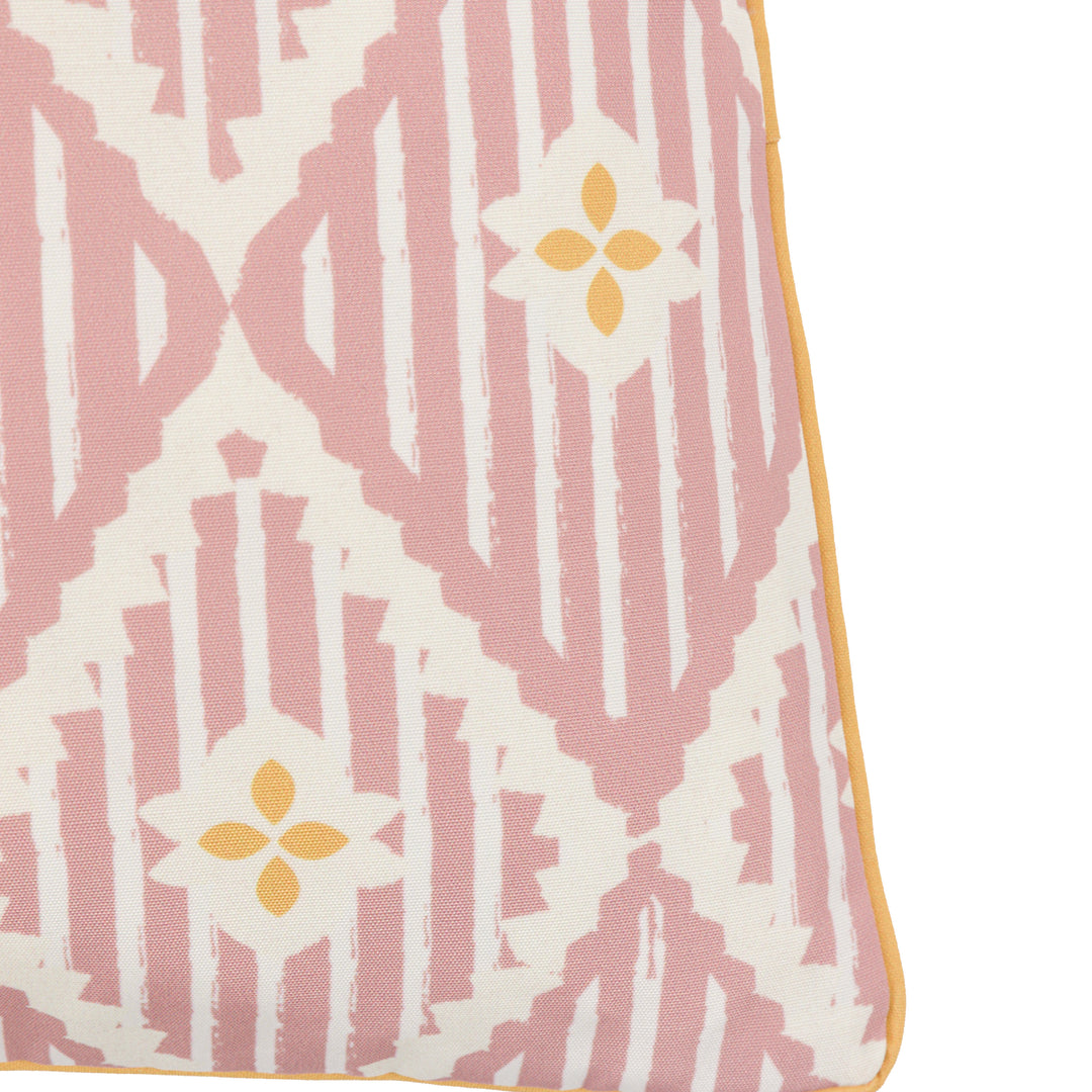 Oasis Cushion in Pink