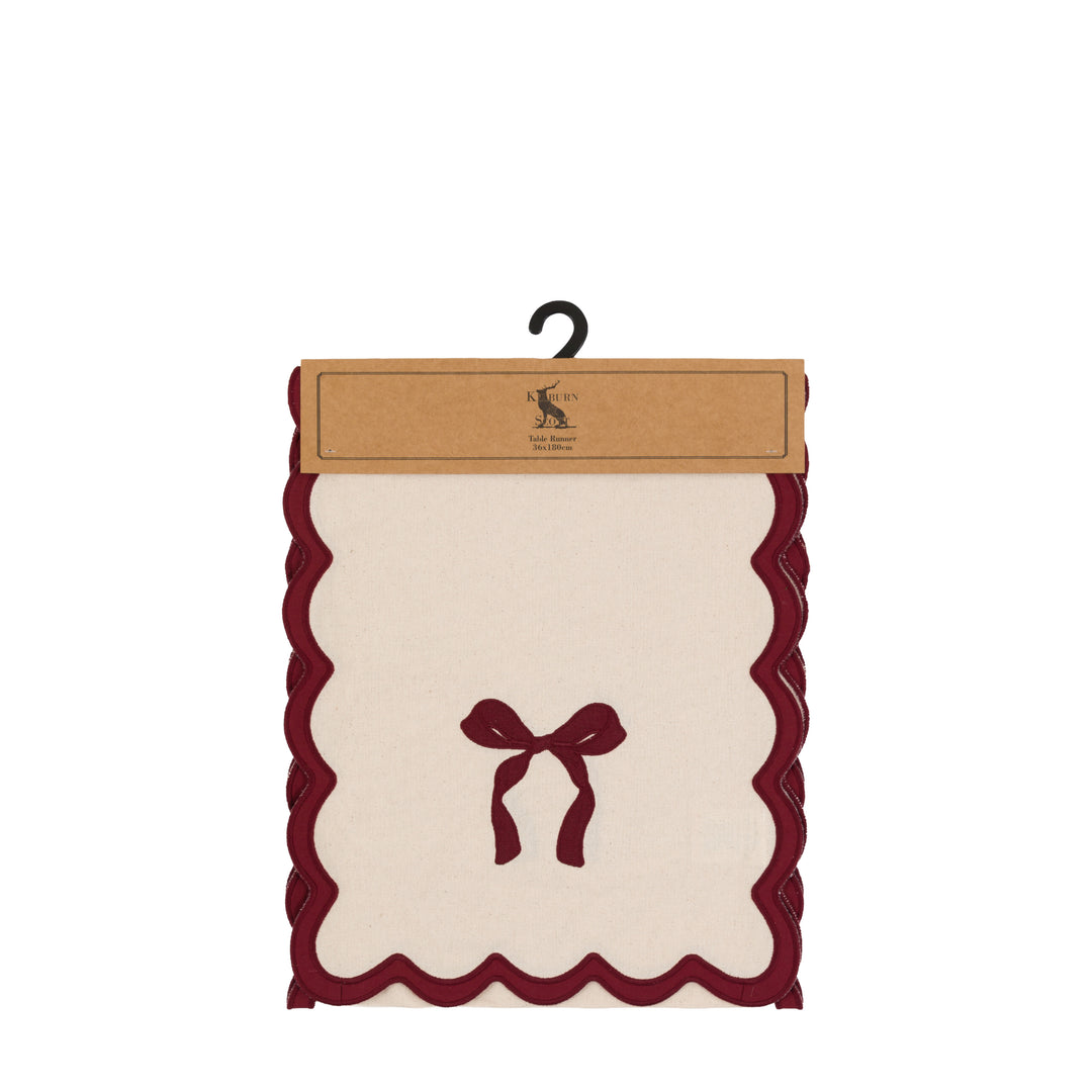 Heritage Scallop Bow Table Runner