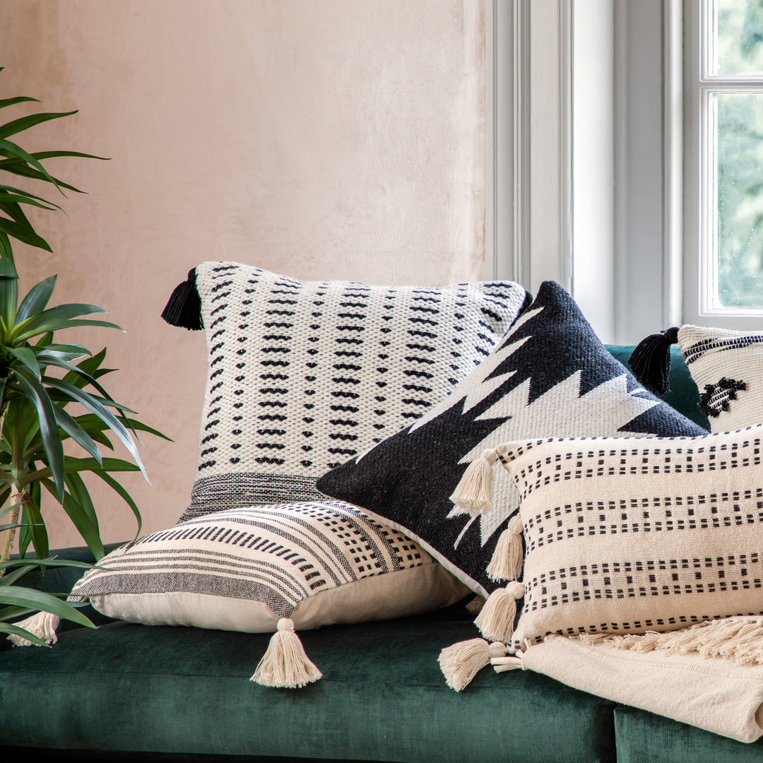 Kareri Natural Cushion