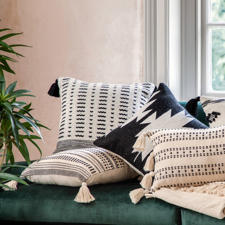 Kareri Natural Cushion