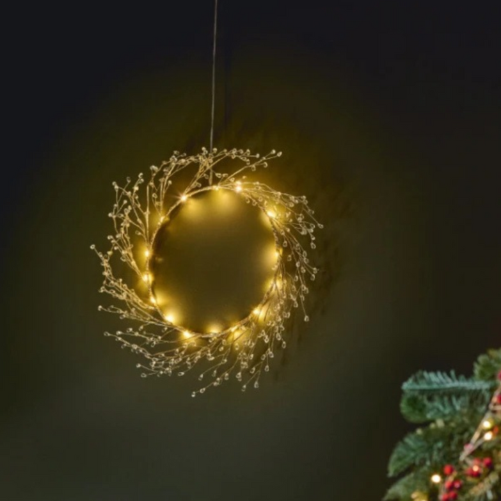 LED Juniper Swirl Christmas Wreath