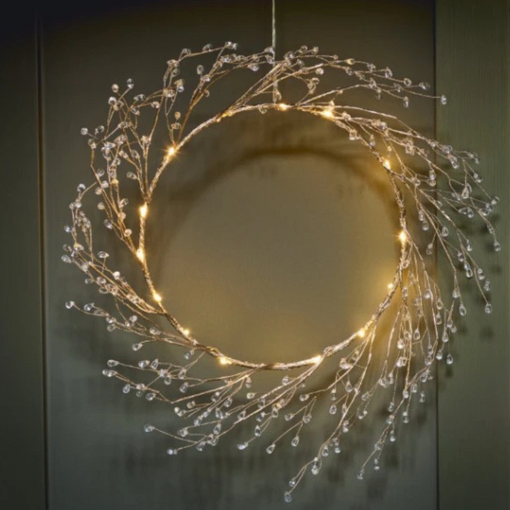 LED Juniper Swirl Christmas Wreath