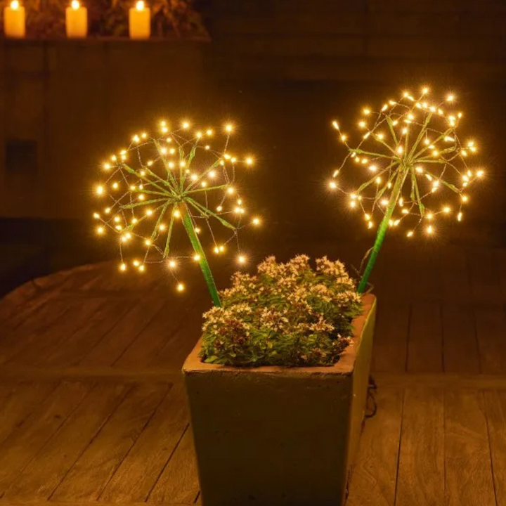 Mini Dandelion LED Stake Light in Green