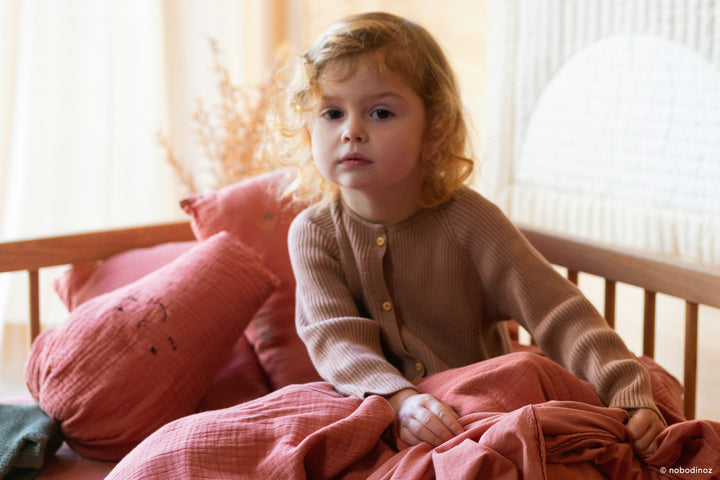 Wabi-Sabi Strawberry Pude fra Nobodinoz 